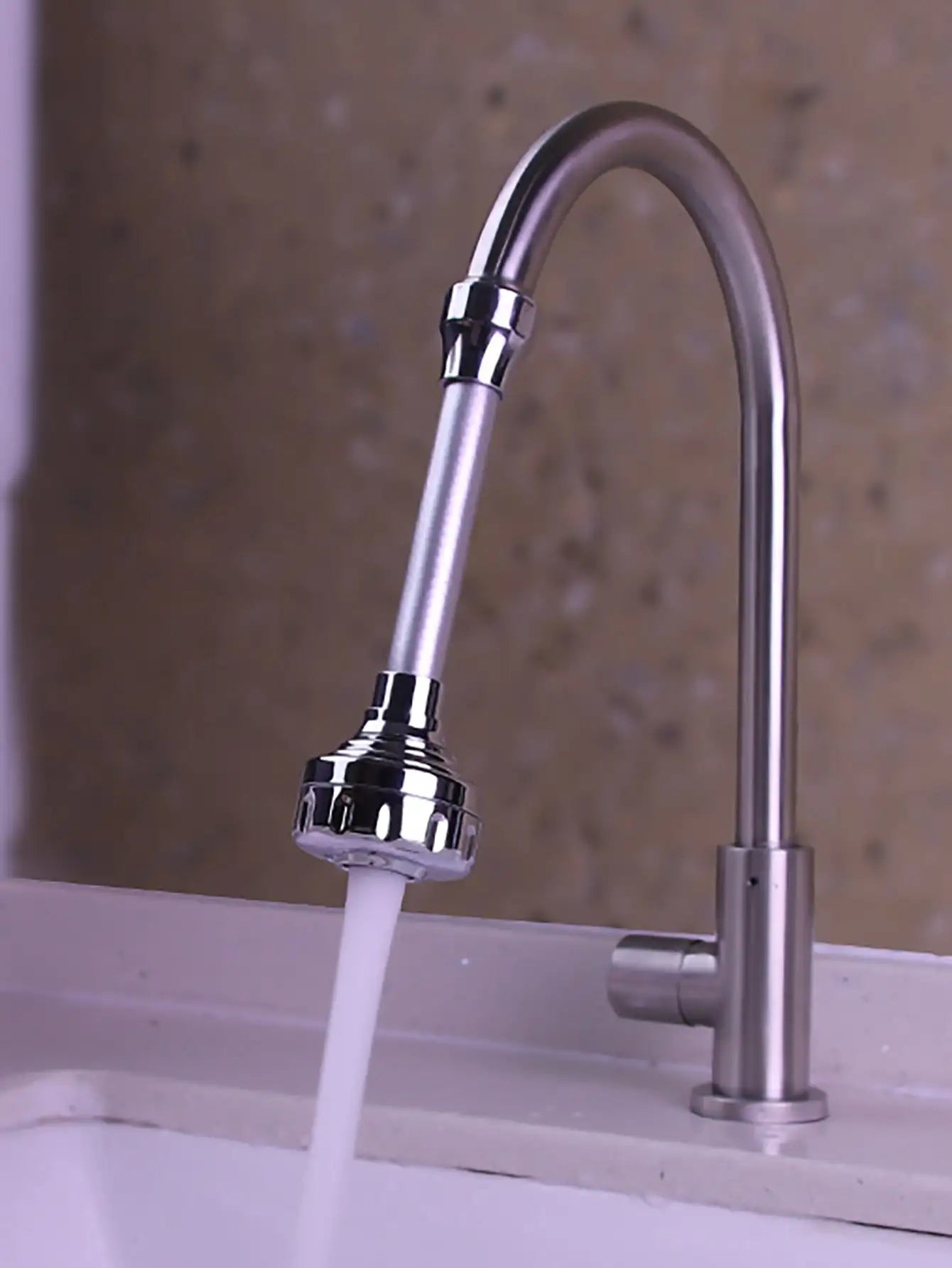 1pc- Long kitchen faucet shower three-speed universal anti-splash head water saving booster bubbler